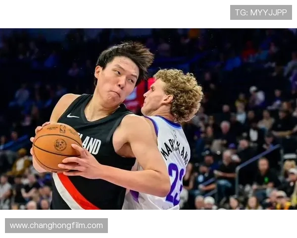 开拓者季前赛最后一战三分惜败 全队表现令人期待新赛季表现