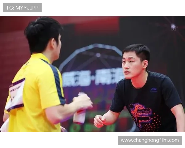 冠军教练揭秘夺冠背后的关键策略与成功经验分享